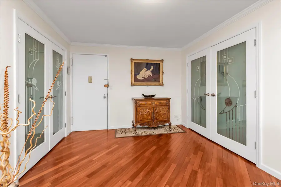 1 Bay Club Drive #4R, Bayside, NY 11360 - Image #3