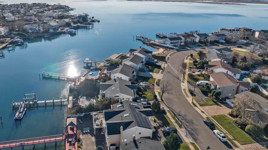 2072 Legion Street, Bellmore, NY 11710 - Image #3