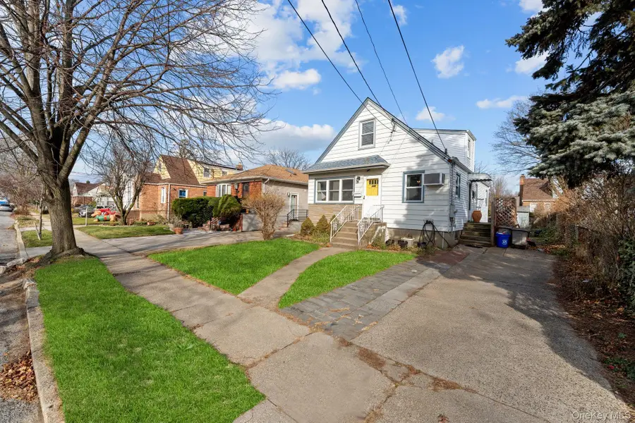 135 Casper Street, Valley Stream, NY 11580 - Image #3