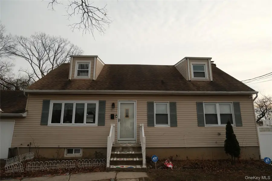 839 7th Street, West Babylon, NY 11704 - Image #3