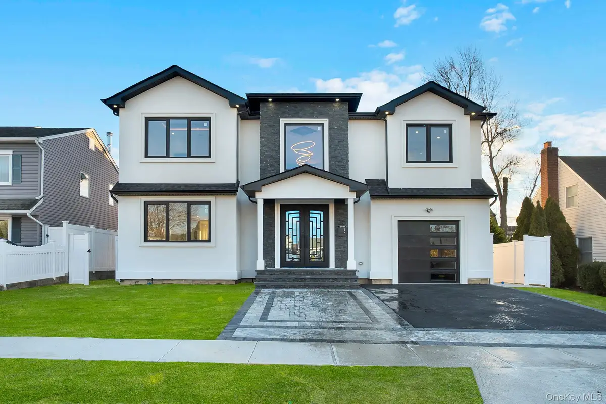 35 Castle Lane, Levittown, NY 11756 - Image #1