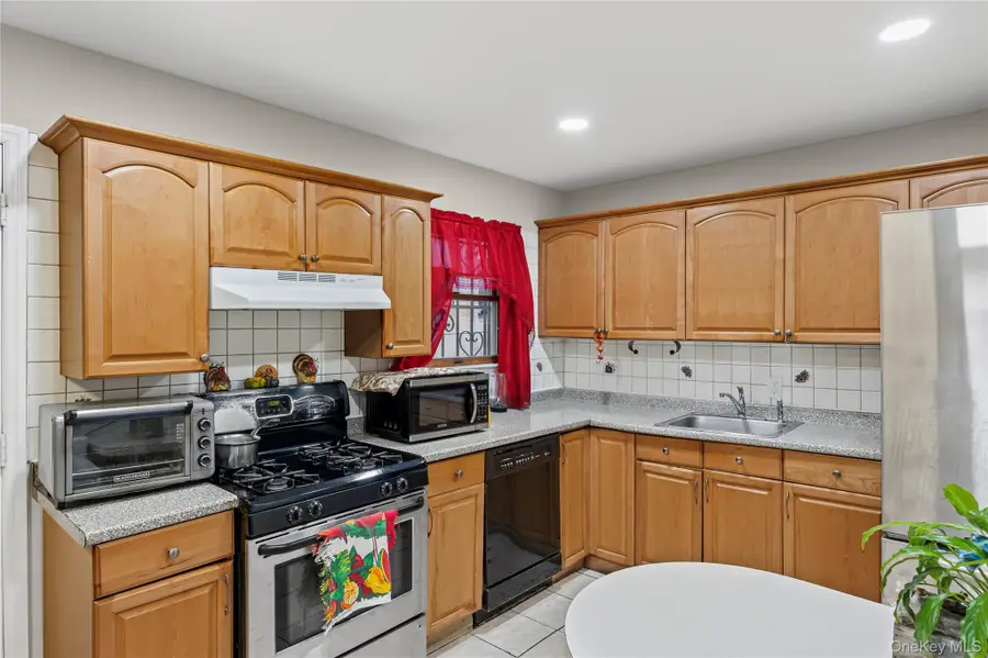 79 Union Place, Hempstead, NY 11550 - Image #3