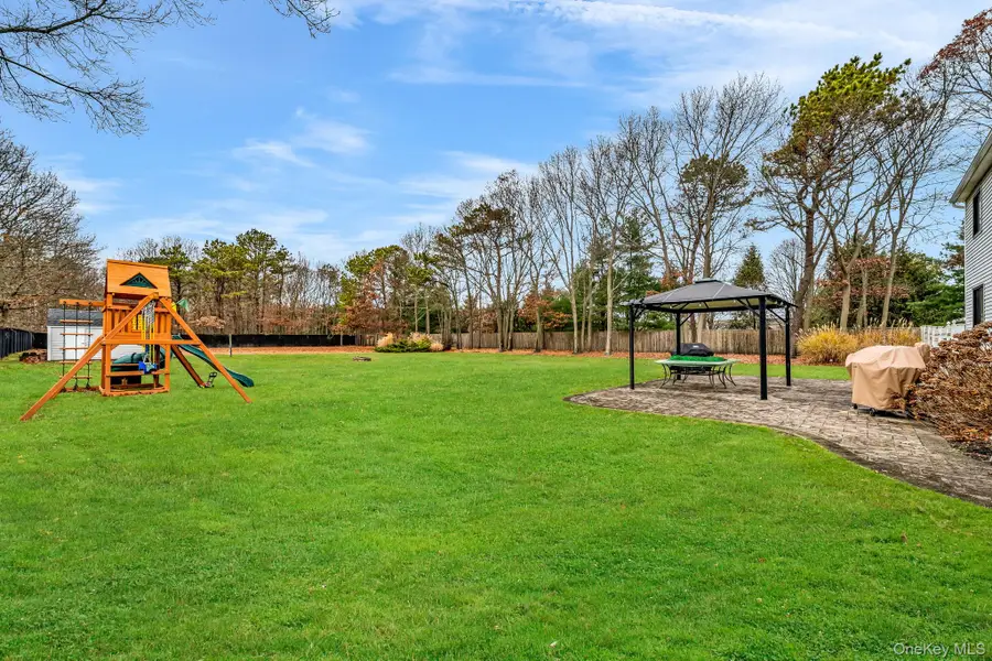 124 Spence Avenue, Holtsville, NY 11742 - Image #3