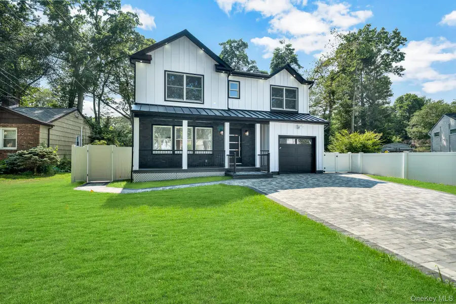 63 Oak Avenue, Huntington Station, NY 11746 - Image #3