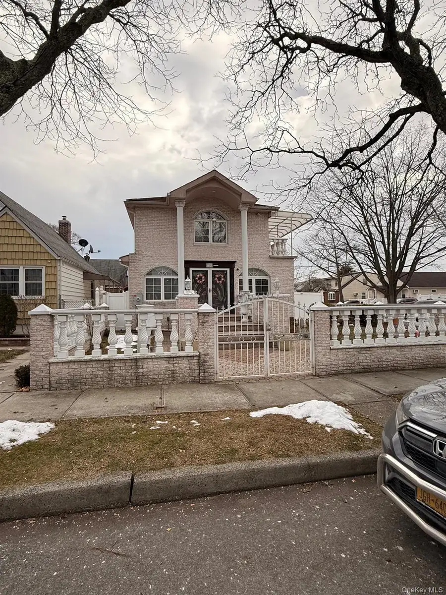 26504 79th Avenue, Floral Park, NY 11004 - Image #3