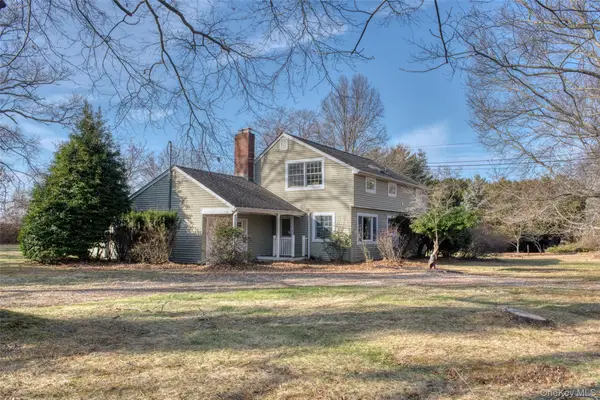 65 Greenway W, Orient, NY 11957