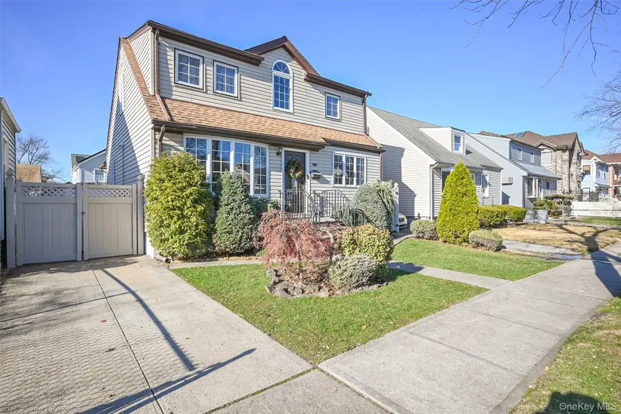 4940 169th Street, Flushing, NY 11365 - Image #2