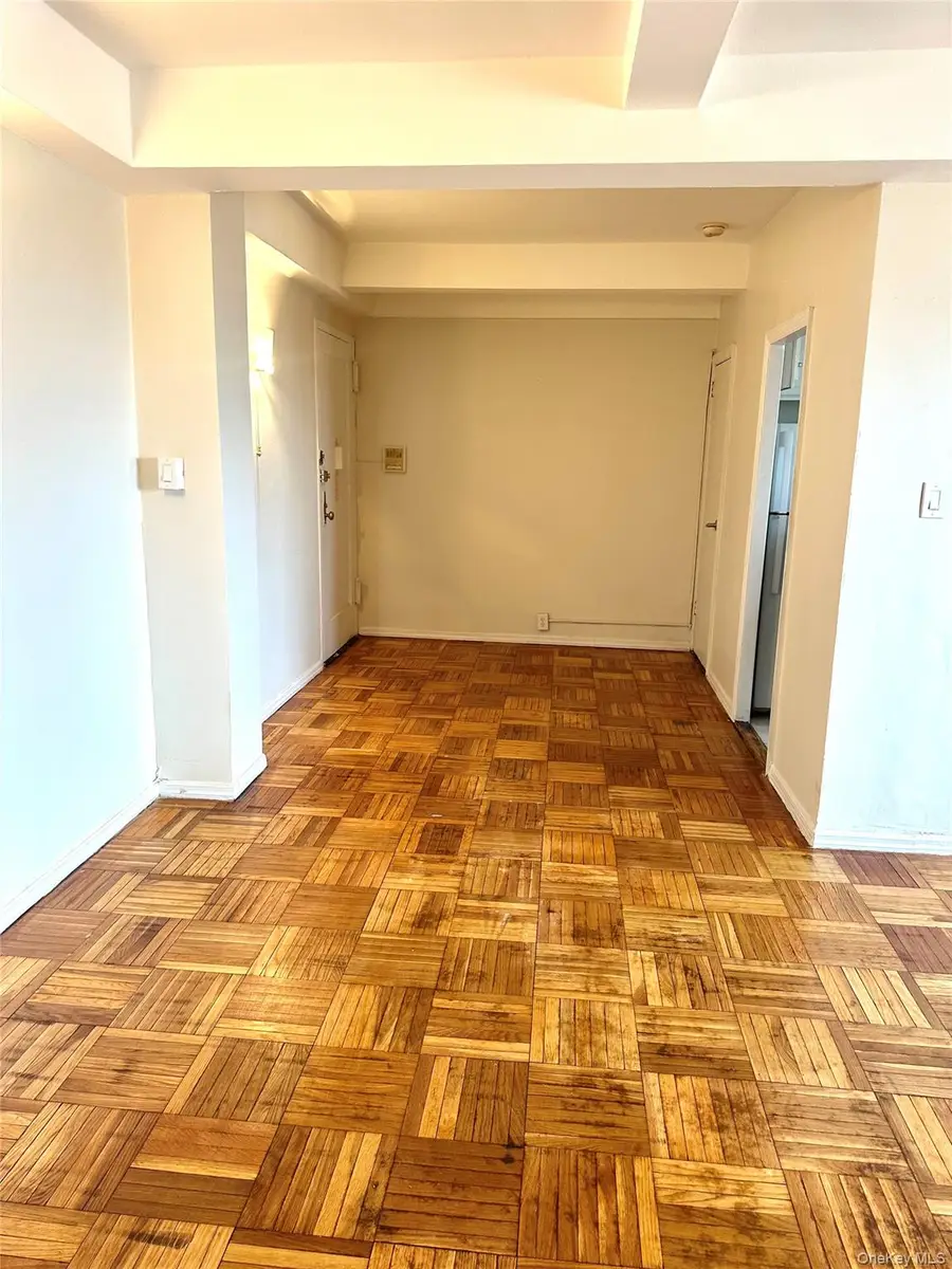 20 Metropolitan Oval #11A, Bronx, NY 10462 - Image #3