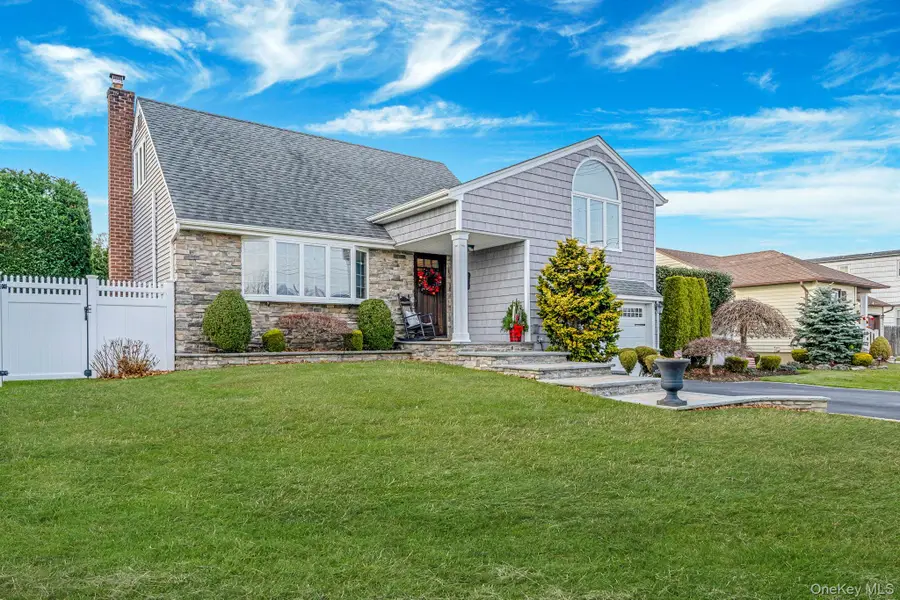 3 Walnut Place, North Massapequa, NY 11758 - Image #2