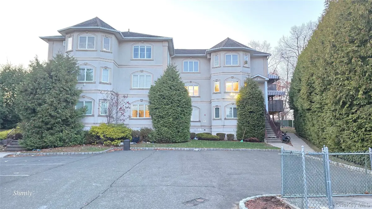 9 Gibbs Court #201, Monsey, NY 10952 - Image #1