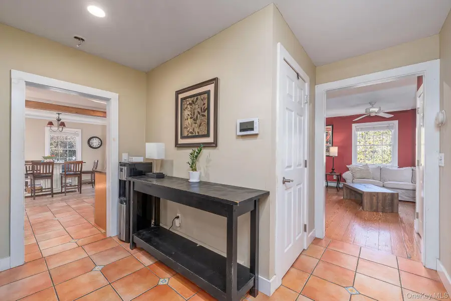 735 aka 718 Wiggins Wiggins Street, Greenport, NY 11944 - Image #3