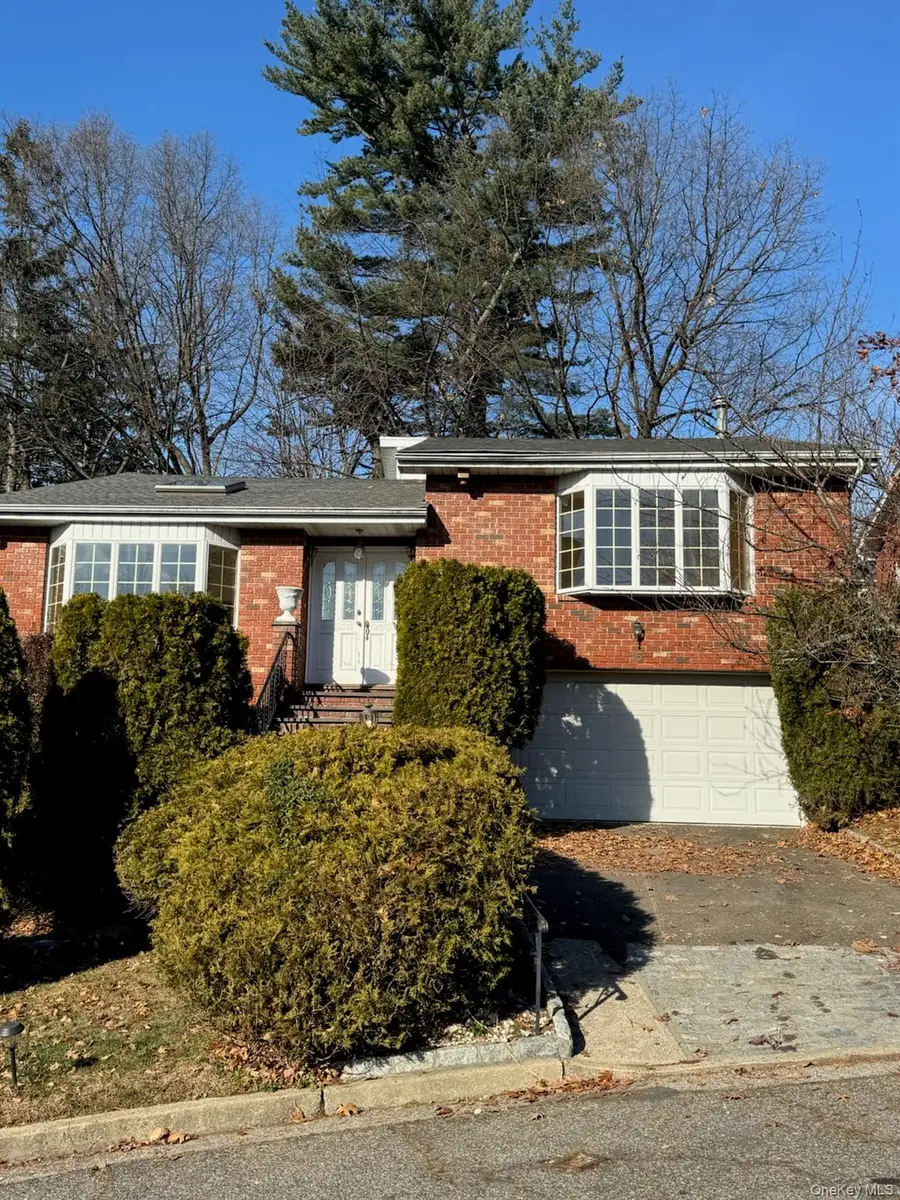 15 Dugan Lane, Yonkers, NY 10710 - Image #2