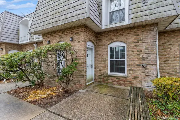 655 Middle Country Road #4D1, Coram, NY 11727