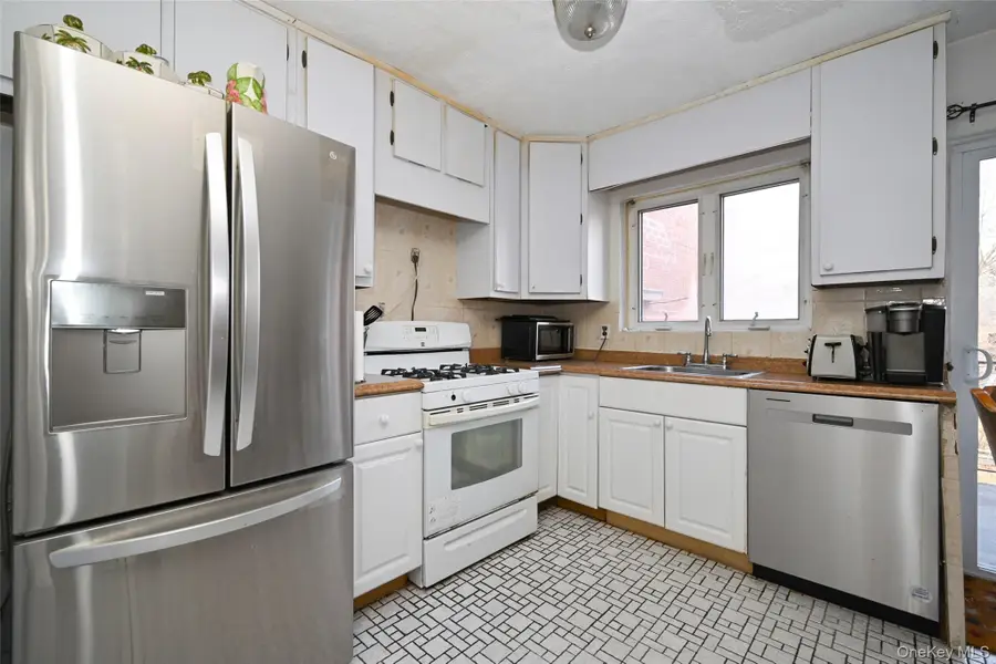 40-29 216th Street, Bayside, NY 11361 - #3