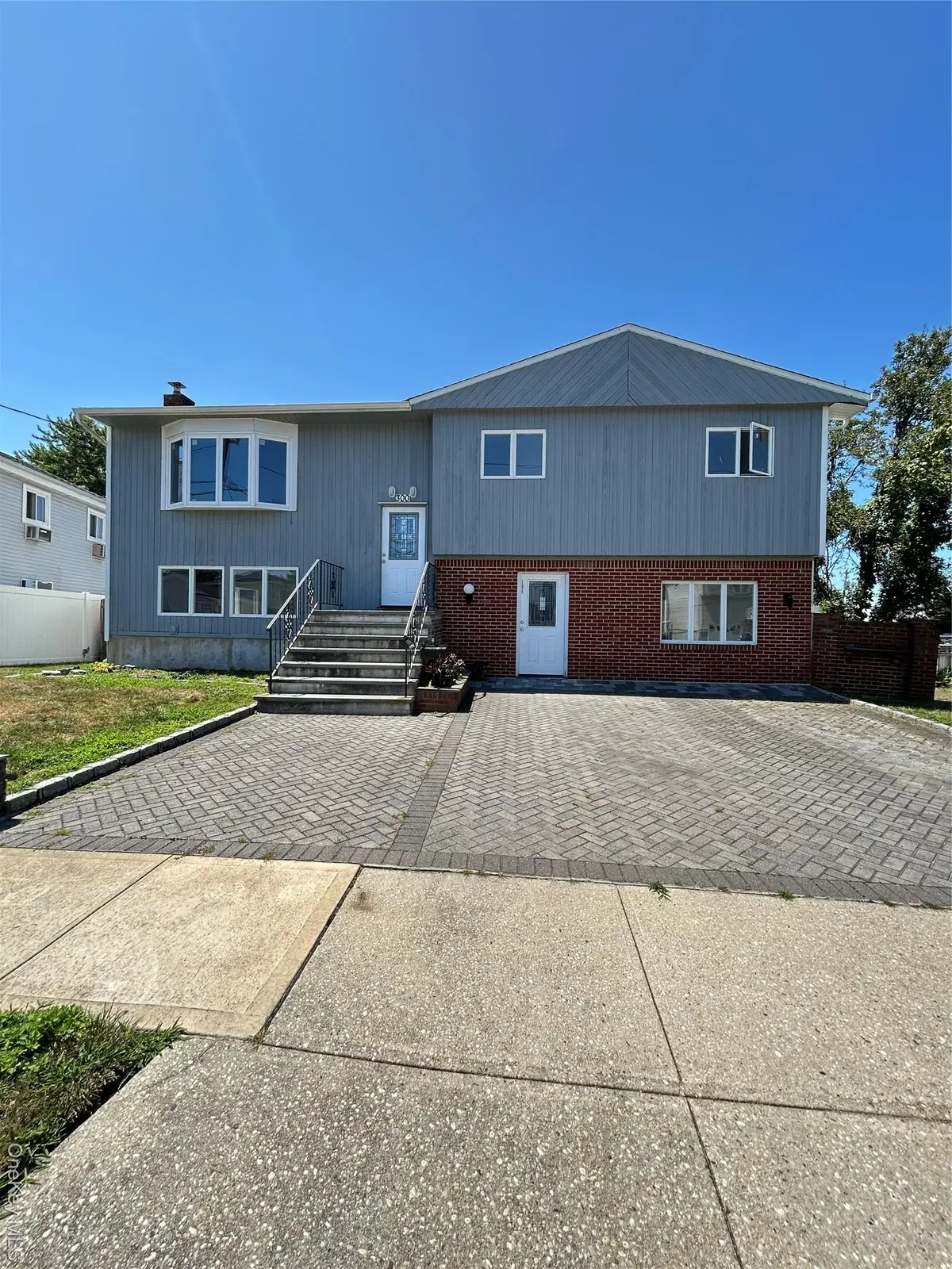 300 Branch Avenue, Freeport, NY 11520 - Image #1