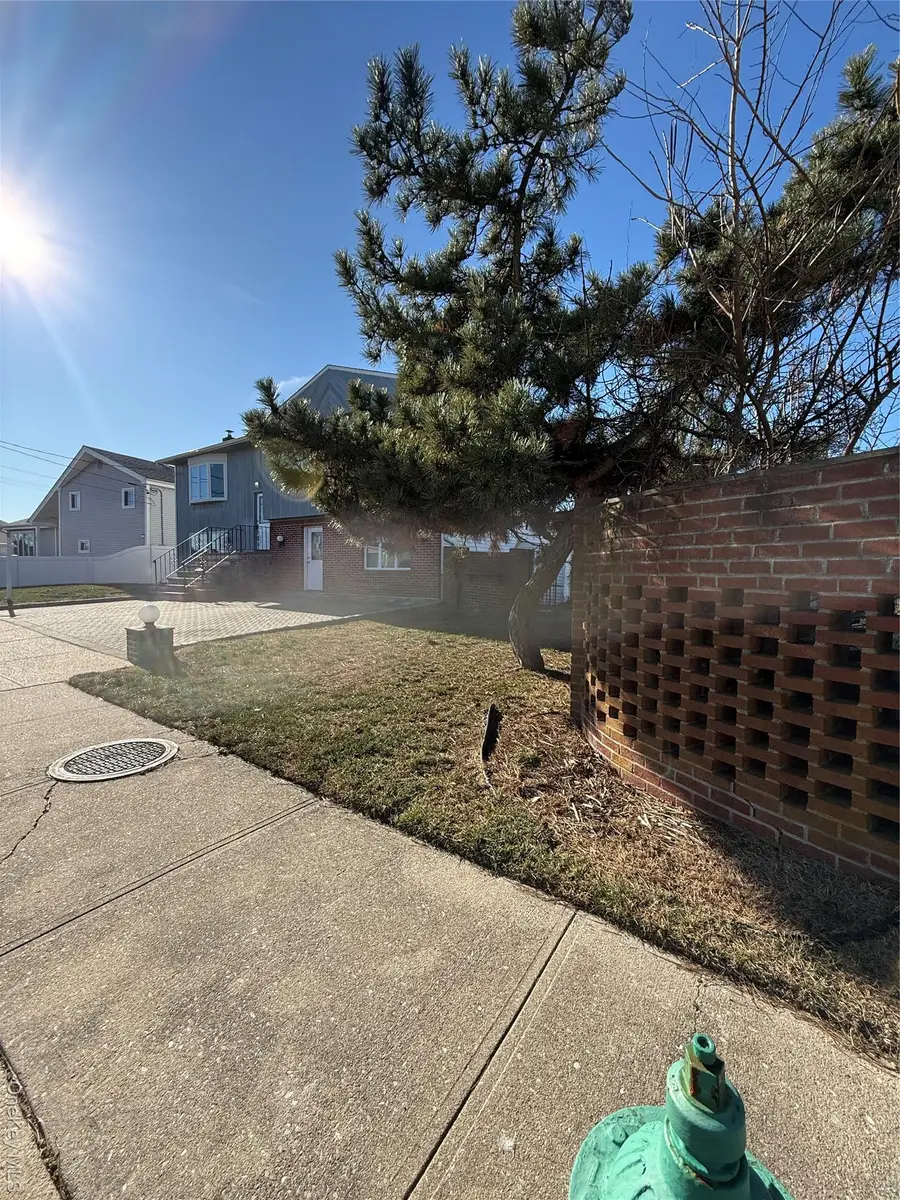 300 Branch Avenue, Freeport, NY 11520 - Image #2