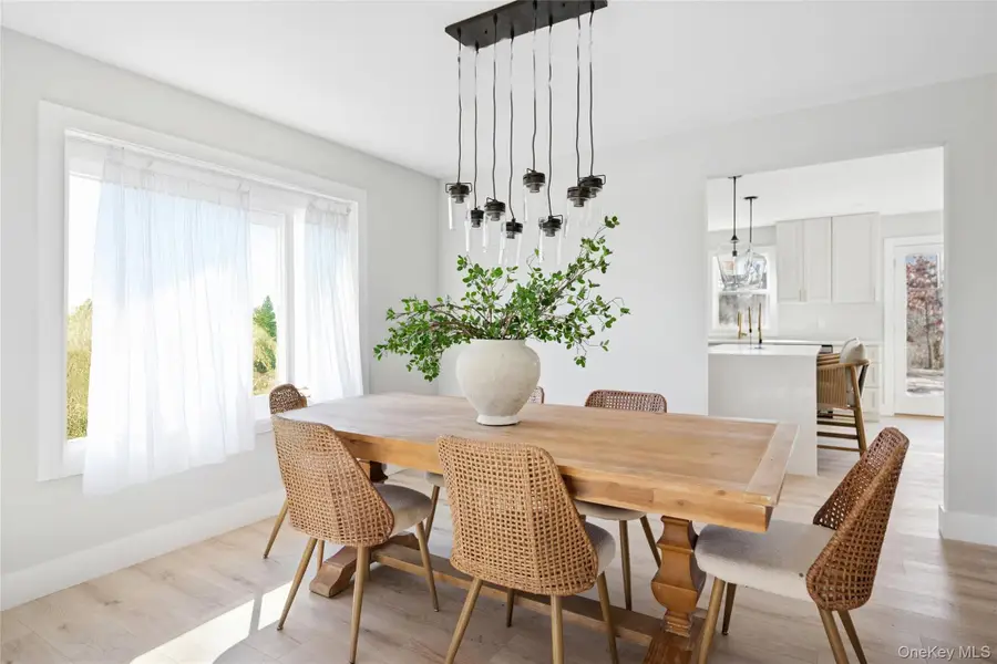 909 Ostrander Avenue, Riverhead, NY 11901 - Image #3