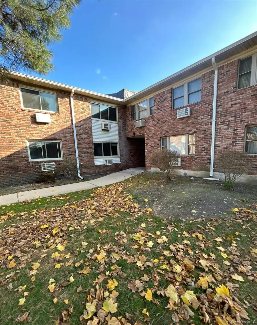 2453 Union Boulevard #27A, Islip, NY 11751 - Image #2