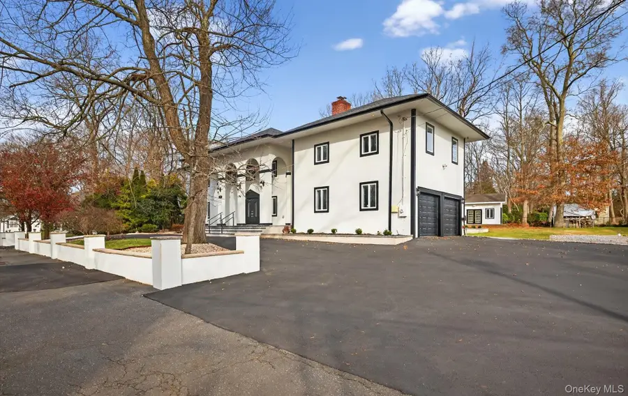 369 Vanderbilt Parkway, Dix Hills, NY 11746 - Image #3