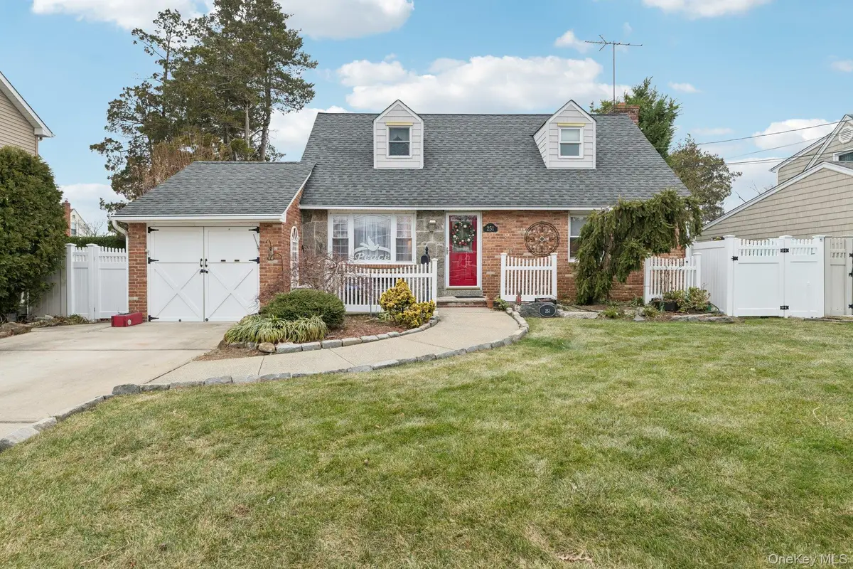 251 Hamilton Avenue, Massapequa, NY 11758 - Image #1