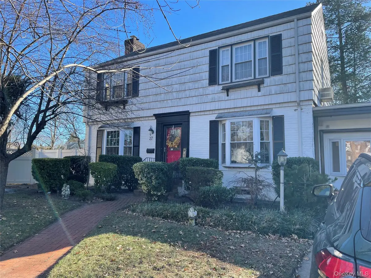 27 Birch Lane, Valley Stream, NY 11581 - Image #1