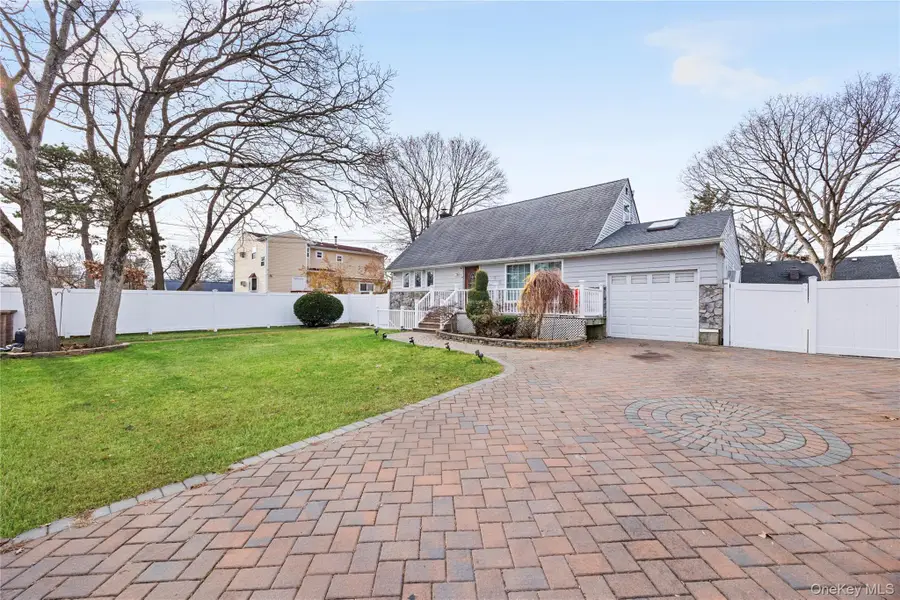 50 S 30th Street, Wyandanch, NY 11785 - Image #2