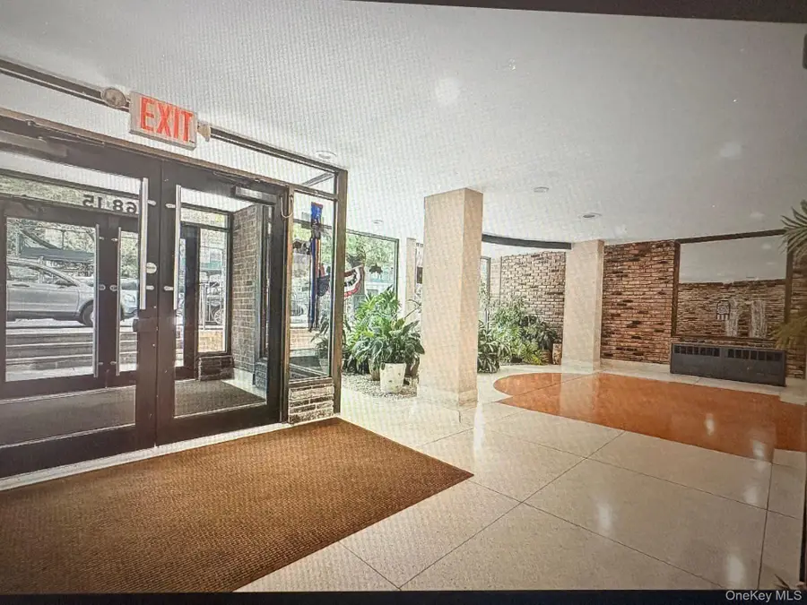 6815 Selfridge Street #6D, Forest Hills, NY 11375 - Image #3