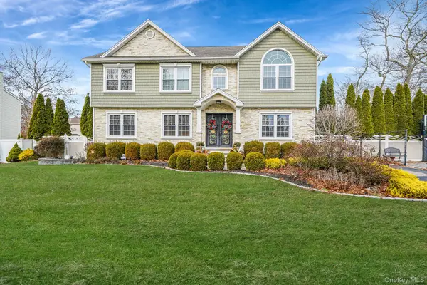 31 Southaven Avenue, Mastic, NY 11950