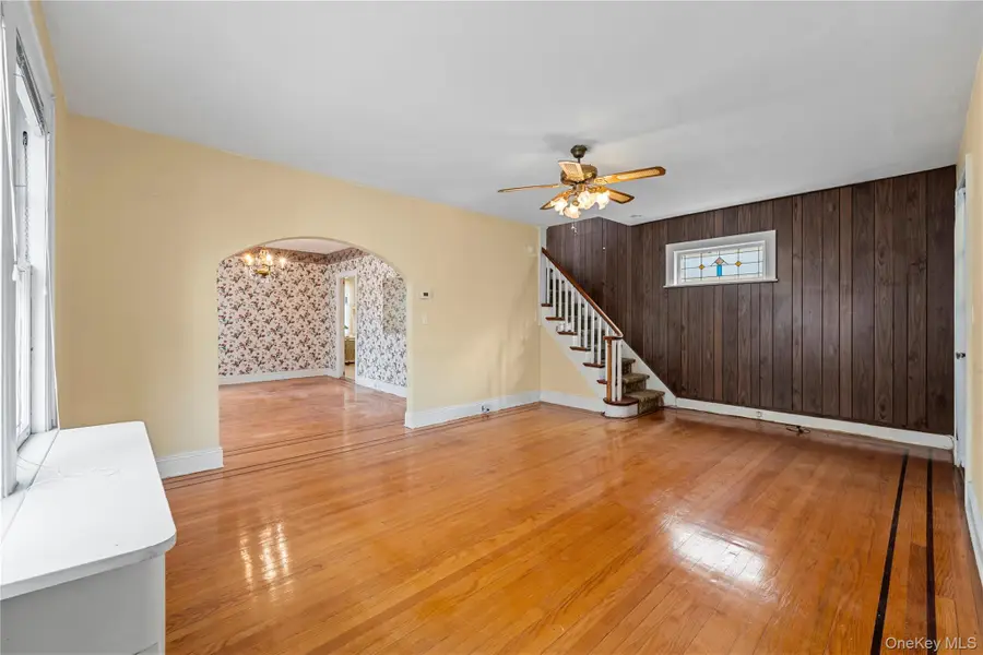 41-29 248th Street, Little Neck, NY 11363 - Image #3