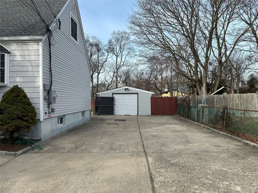 49 Doolittle Street, Brentwood, NY 11717 - Image #3