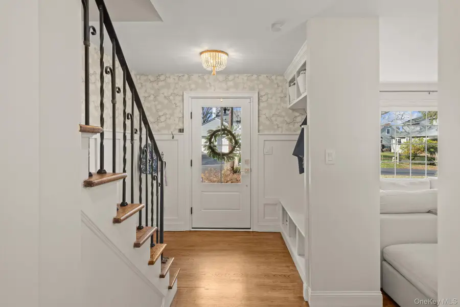 3 Kew Court, Huntington, NY 11743 - Image #2