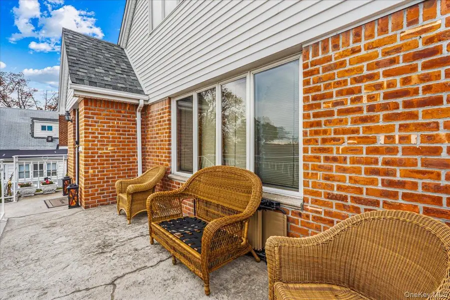 15411 Willets Point Boulevard, Whitestone, NY 11357 - Image #3