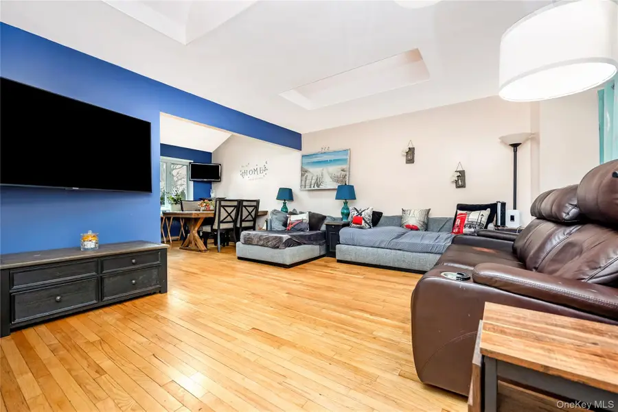 2758 Mayfield Place, North Bellmore, NY 11710 - Image #3