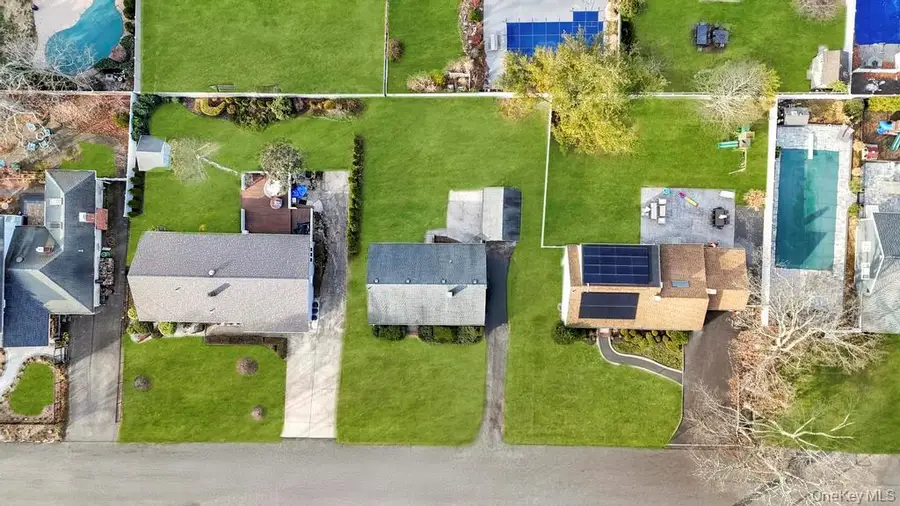 110 Monroe Avenue, Patchogue, NY 11772 - Image #3