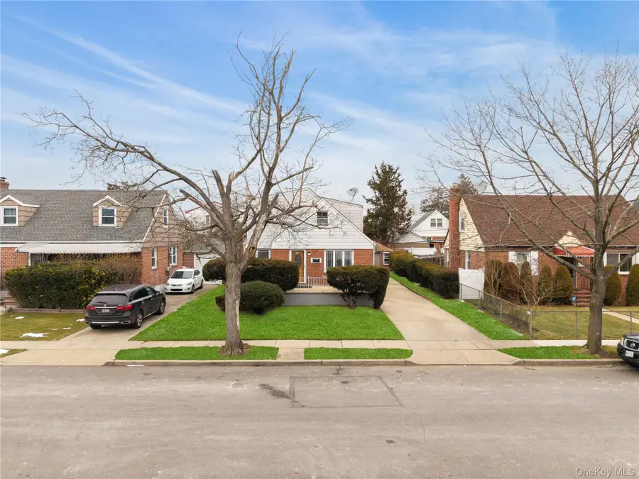 24 Jackson Avenue, Elmont, NY 11003 - Image #2