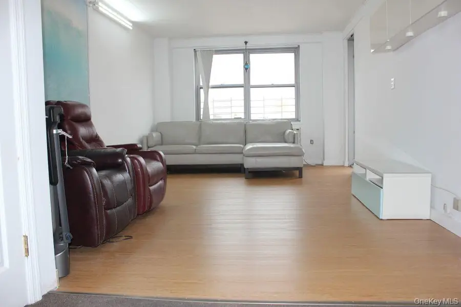 61-25 97 Street #15-J, Rego Park, NY 11374 - Image #3