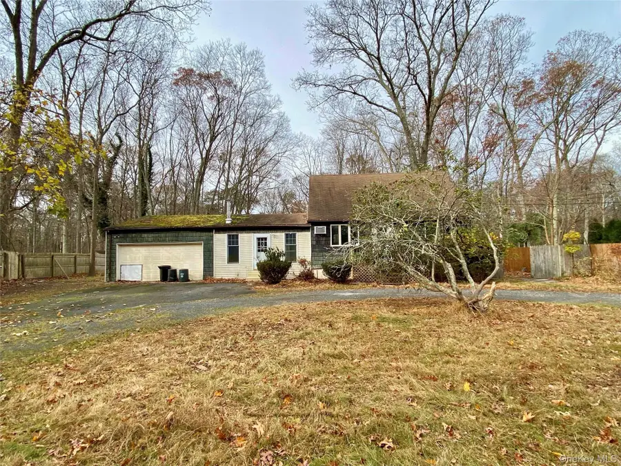 26 N Swezeytown Road, Middle Island, NY 11953 - Image #2