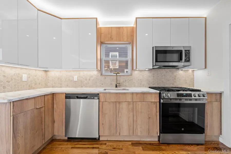 190-10 114th Drive, Saint Albans, NY 11412 - Image #3