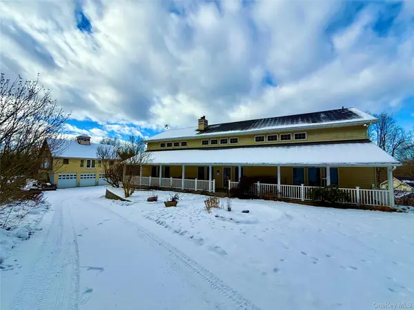 912-918 Hollow Road, Salt Point, NY 12578