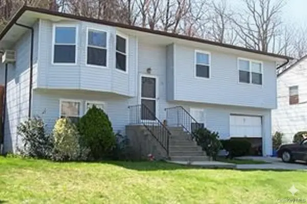 9 Harmony Lane, Glen Cove, NY 11542