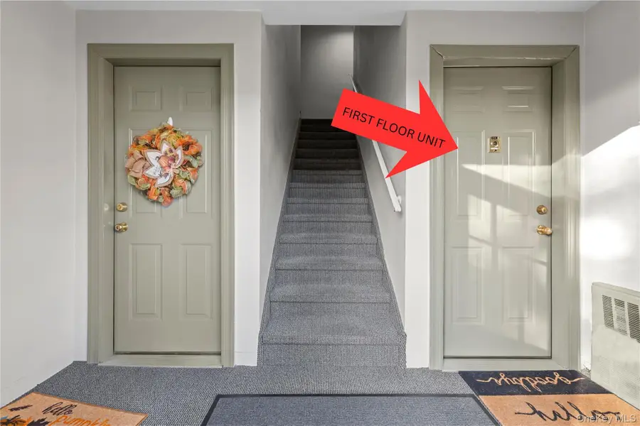 51 Edmunton Drive #F17, North Babylon, NY 11704 - Image #3