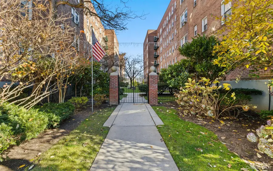 32 Cathedral Avenue #6c, Hempstead, NY 11550 - Image #2