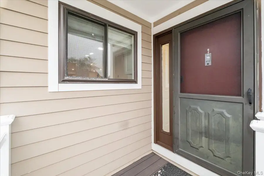 18 Park Drive, Mount Kisco, NY 10549 - Image #2