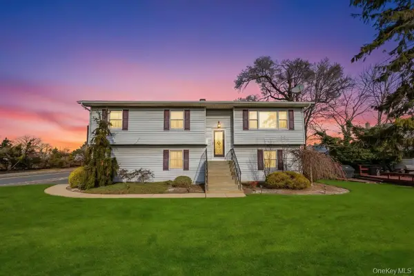 57 New South Road, Hicksville, NY 11801