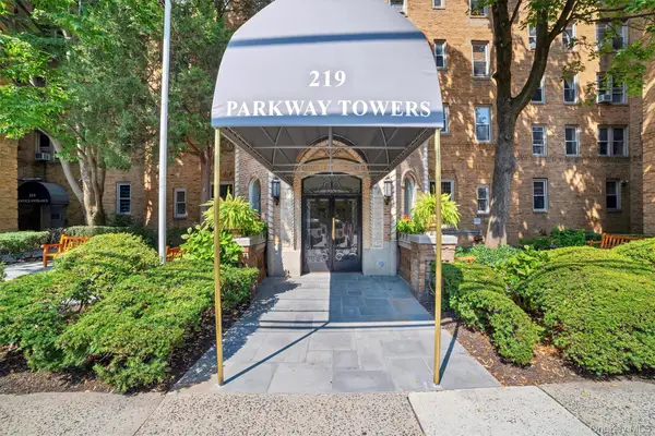 219 Bronx River Road #5A, Yonkers, NY 10704