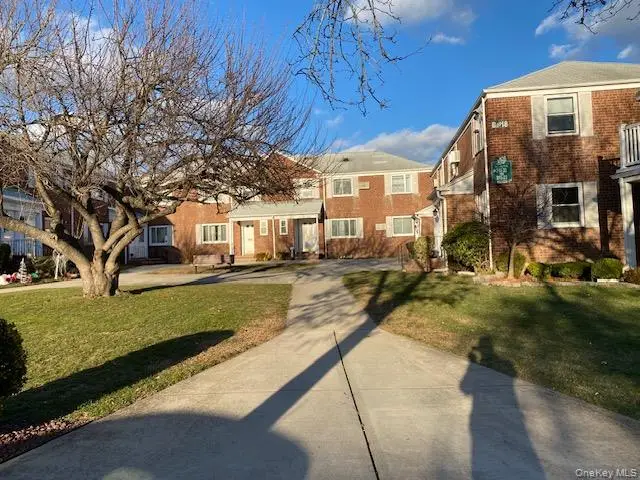 245-33 77th Crescent #2nd fl, Bellerose, NY 11426 - Image #2