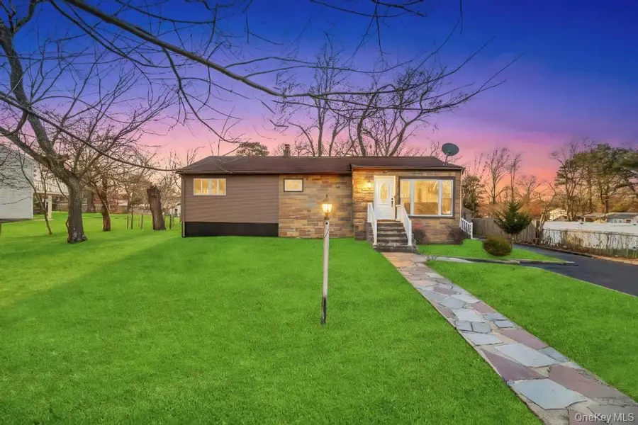 42 Gates Avenue, Brentwood, NY 11717 - Image #2