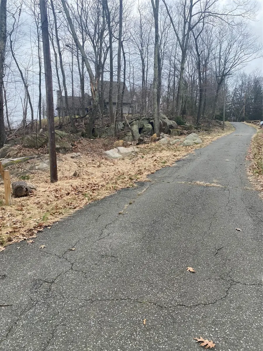 4 Ledgewood Place, Armonk, NY 10504 - Image #3