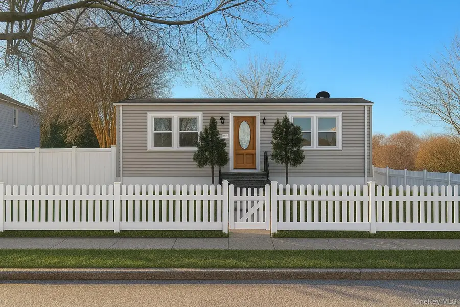 15 Maple Road, Inwood, NY 11096 - Image #2