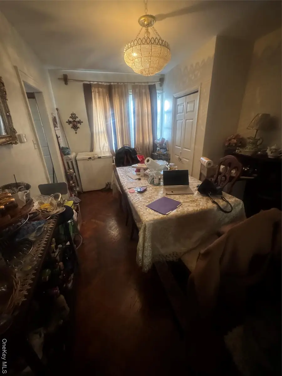 933 E 221st Street, Bronx, NY 10469 - Image #2